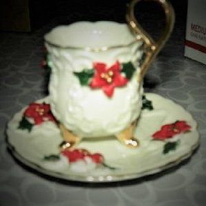 PORCELAIN CHRISTMAS CUP & SAUCER SET